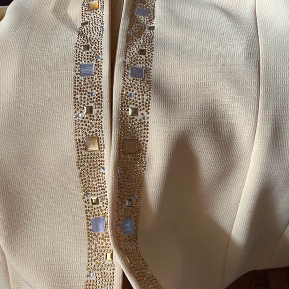 3pc light yellow suit with embellishment on front of jacket and sleeves. - Picture 2 of 13